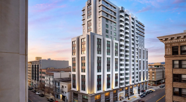 AC Hotel by Marriott Oakland Downtown, Забронировать Отель Окленд Область залива Сан-Франциско