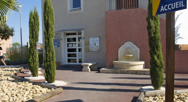 Well-kept holiday home between Nimes and Montpellier, Rezerwuj Hotel Calvisson Gard
