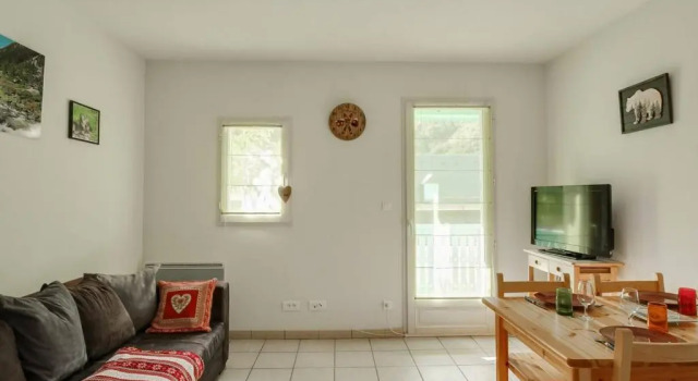 Appartement Cauterets, 3 pièces, 6 personnes - FR-1-401-163, Rezervasyon Daire Pyrenees National Park otoparklı oteller, Otopark