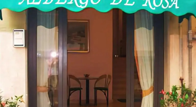 Hotel De Rosa