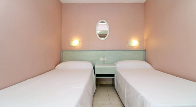 Bermudas 314 in Benidorm, Забронировать Отель Бенидорм Коста-Бланка, рядом с Гора Ла-Крус