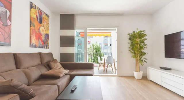 Apartamento lujo playa Lasiesta3, Забронировать Апартаменты/квартира Апартаменты Фуэнхирола, рядом с Salon Varietes Theatre, Апартаменты/квартира
