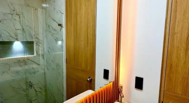 Апартаменты Superior Bright Studio with Balcony 615