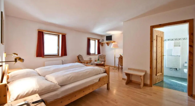 Двухместный номер Standard Historic Hotel Crusch Alva