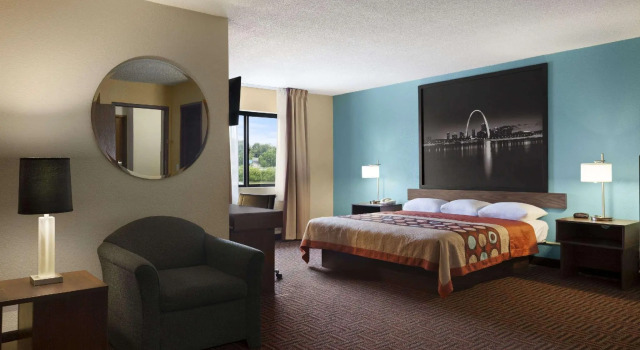 Двухместный люкс Super 8 by Wyndham Collinsville St. Louis