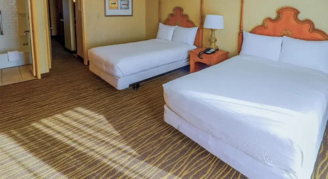 Четырёхместный номер Deluxe Motel 6 Phoenix, AZ - Sky Harbor