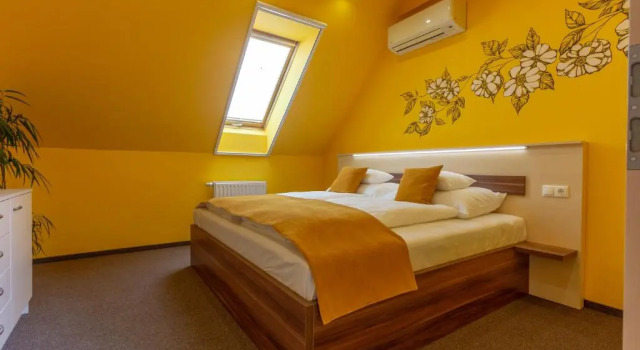 Апартаменты Hotel Mayer Alsóörs