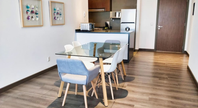 Two Beautiful 1 BR aptssame tower HS WiFiPool, Забронировать Апартаменты/квартира Отели Мехико с парковкой, рядом с Поланко, Парковка