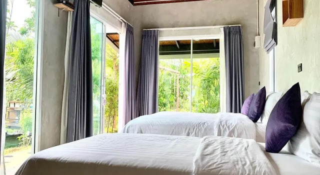 Трёхместный номер Standard с балконом и с видом на сад Loftpical Resort