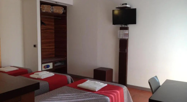 Трёхместный номер Standard Hotel Bed&Business