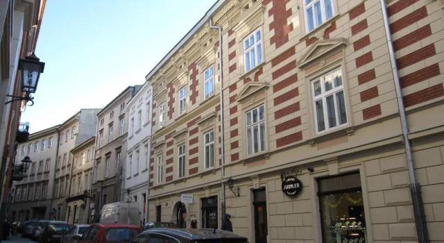 Rembrandt Aparthotel, Book Condo Hotel Old Town 