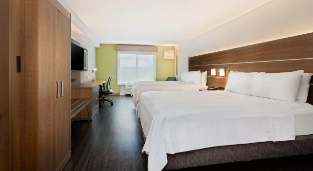 Номер Standard Holiday Inn Express Hotel & Suites Largo-Clearwater by IHG
