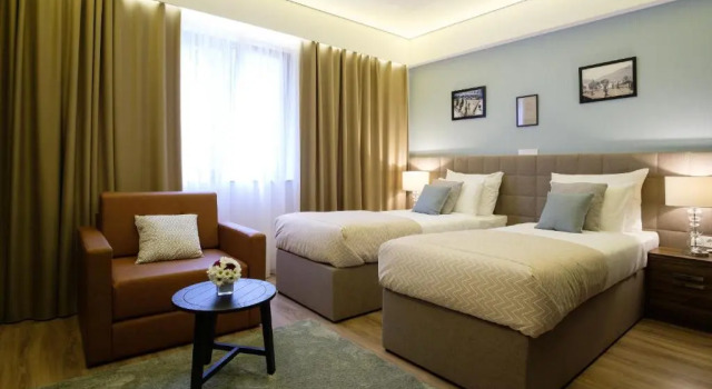 Номер Deluxe SL Industry Hotel