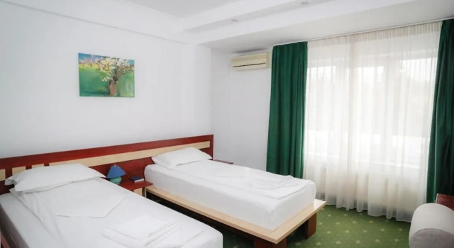 Hotel Pami, Забронировать Отель Отели Клуж-Напока 3 звезды, рядом с Спортивный комплекс «Хория Демьян», 3*