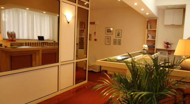 Hotel Nettuno, Book Hotel Porto San Giorgio 