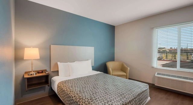 WoodSpring Suites Bellflower - Los Angeles
