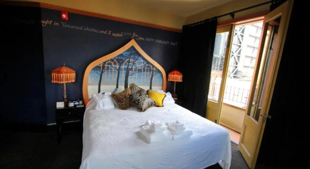 Номер Standard McMenamins Crystal Hotel