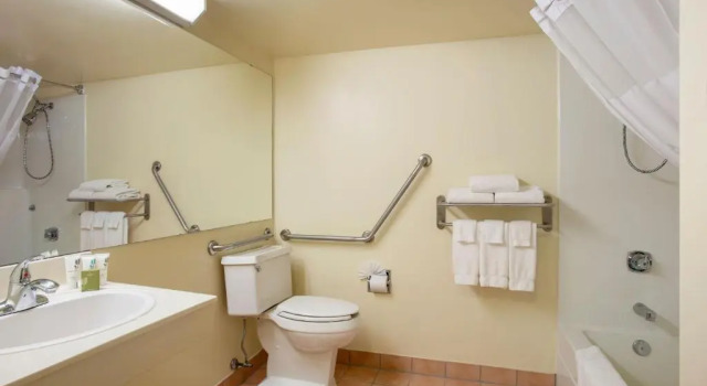 Двухместный номер Standard Country Inn & Suites by Radisson, Saskatoon, SK