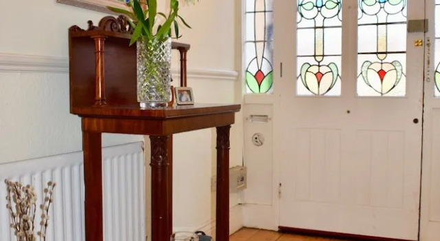Traditional 4 Bedroom Dublin Home, Rezervasyon Tatil Evi Dublin Dublin County