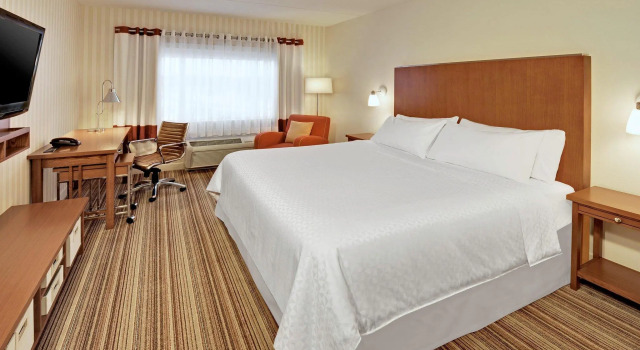 Двухместный номер Standard Four Points by Sheraton Cambridge Kitchener, Ontario