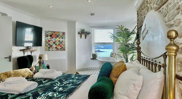 Mökki Seafront Cottage - Beach Access - Pet Friendly