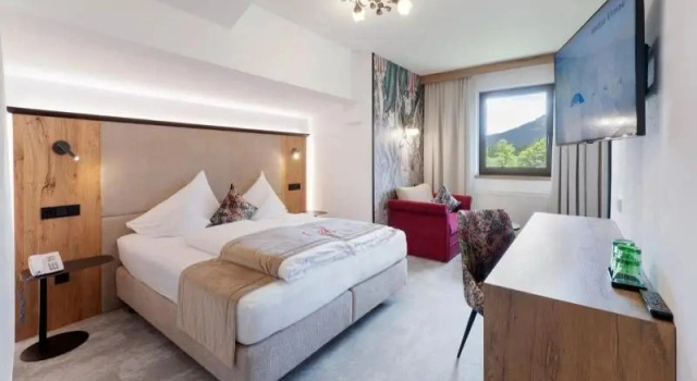 Семейный номер Standard с балконом Hotel AlpenSchlössl