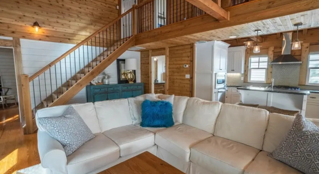 Camp Creek Cottage 4 Bedroom Home by RedAwning, Rezerwuj Dom wakacyjny Domki letniskowe w Seacrest, Domek