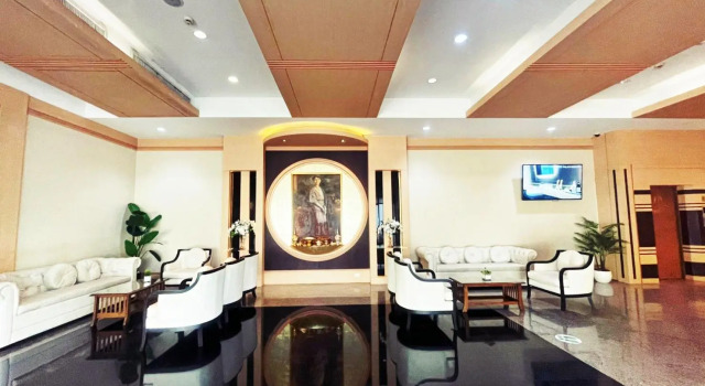 Valaya Hotel Pathumthani, Rezervovat Hotel Hotely v Central Thailand s parkováním, Parkování