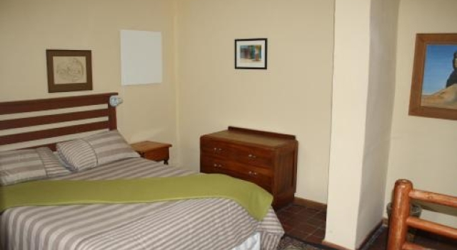 Backpackers Paradise and Joyrides, Забронировать Отель Отели Оудсхорн 4 звезды, рядом с Suspension Bridge, 4*