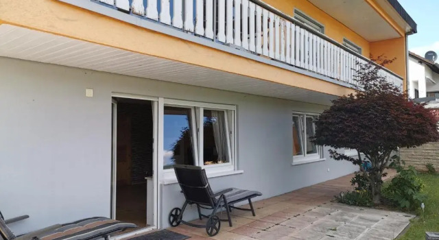 Апартаменты Gemütliche 90 qm Wohnung in Saarburg, zentral gelegen, Garten mit Aussicht, separater Eingang