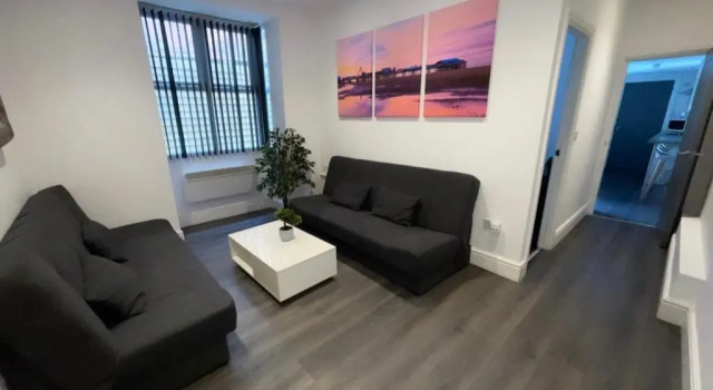 Апартаменты Deluxe Albert Luxury Hottub and Jacuzzi Apartments