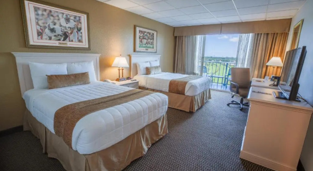 Двухместный номер Standard с балконом Stadium Hotel