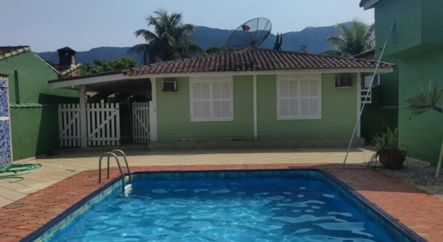Casa com Piscina Morada da Praia