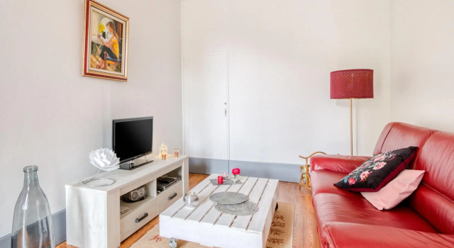 Garden-view Holiday Home in Bligny-sur-ouche With Terrace, Rezerwuj Hotel Lusigny-sur-Ouche Burgundia