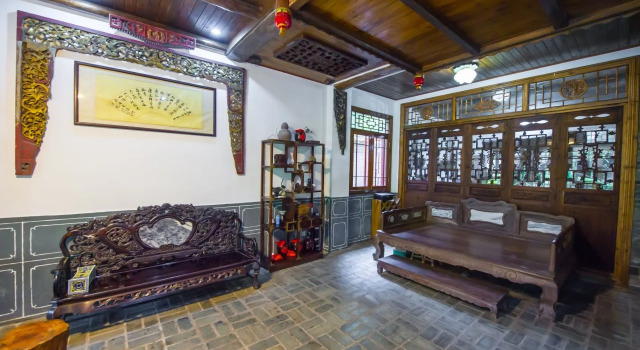 Yangshuo Scenic Mountain Retreat