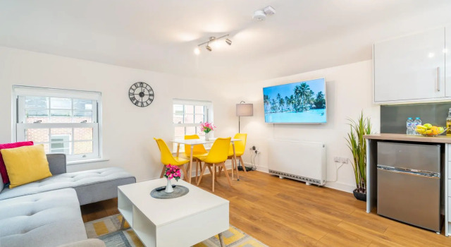 Town Center Apartment With 55'' Smart TV, Netflix
