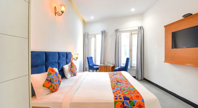 Номер Premium Fabhotel Nh7