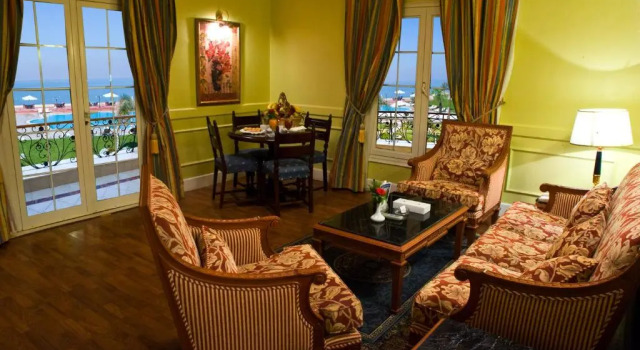 Полулюкс с видом на озеро Helnan Auberge Fayoum