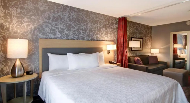 Люкс Home2 Suites By Hilton Edmonton South