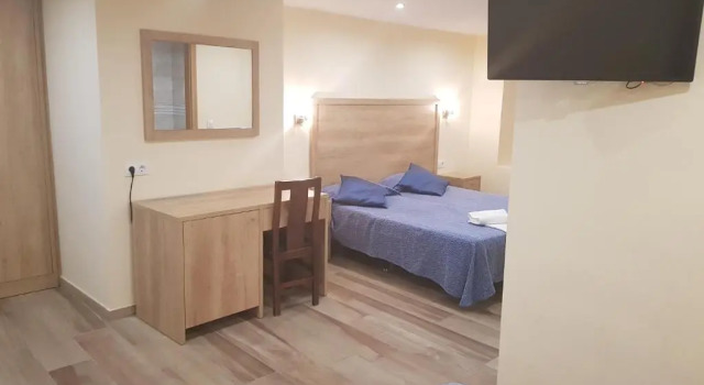 Четырёхместный номер Standard с балконом Hotel Portofino