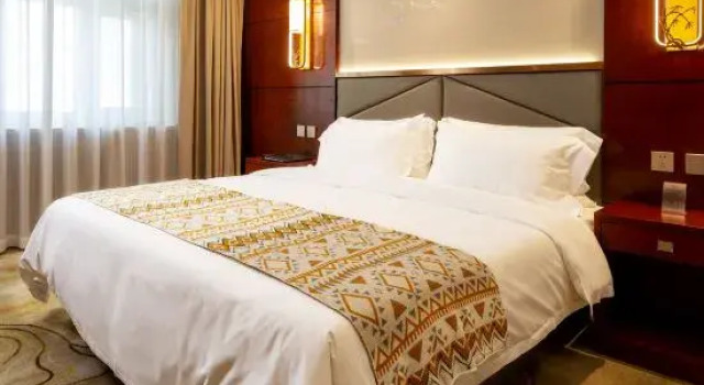 Люкс Executive West Tour Hotel