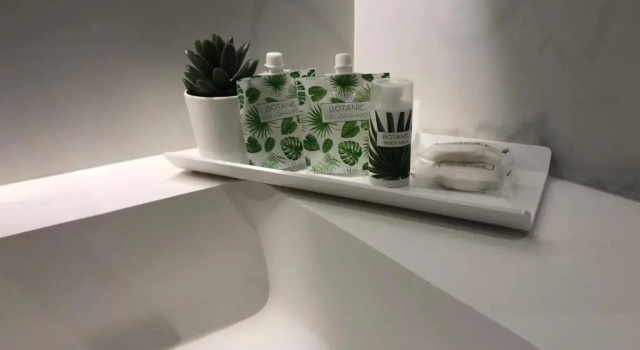 Трёхместный номер Deluxe HOTEL LOTUS