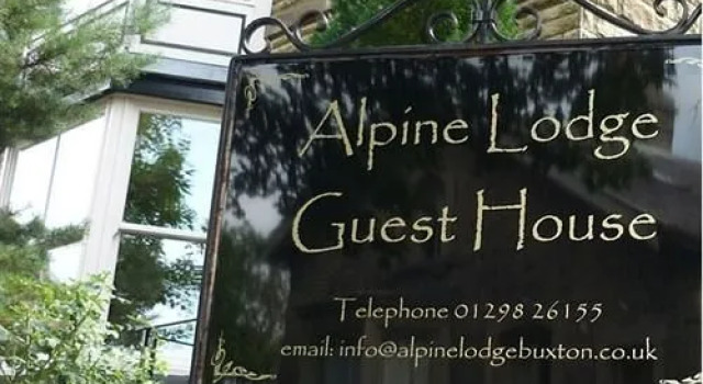 Alpine Lodge Guest House, Забронировать Гостевой дом Отели Англии с завтраком, Завтраки