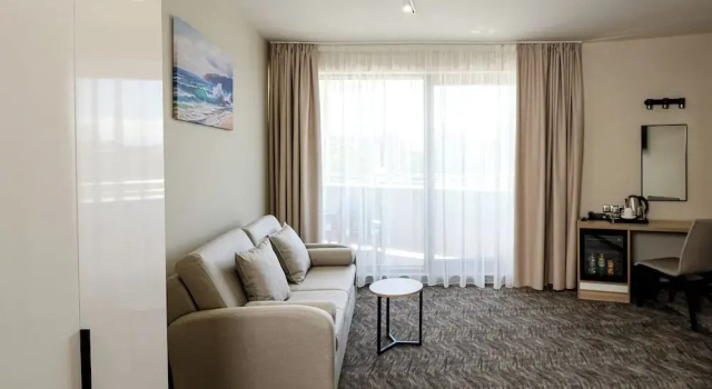 Апартаменты Standard Hotel Laguna Park Sunrise