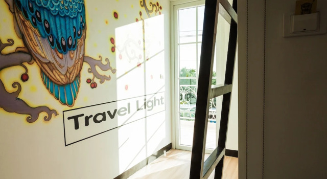 Кровать в общем номере (женский номер) с балконом Travel Light Hostel Pattaya