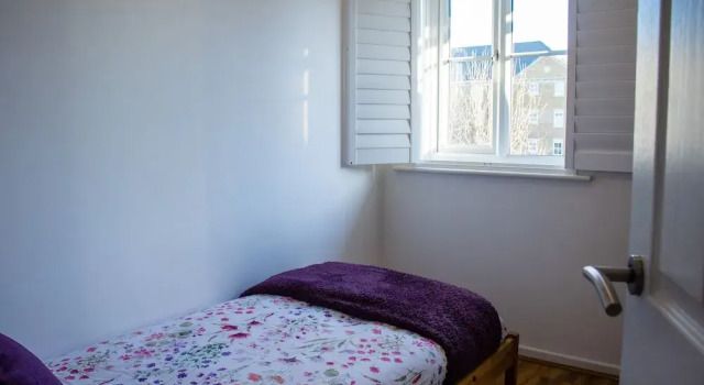 Charming 2-bed Fully Furnished Apartment in London, Varaa Huoneisto Asunnot kohteessa Merseyside, Huoneisto