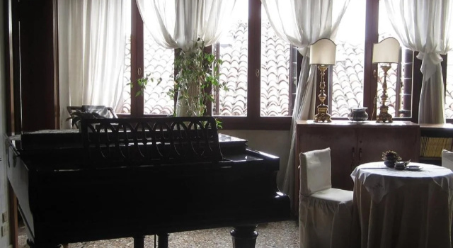 At Home A Palazzo
