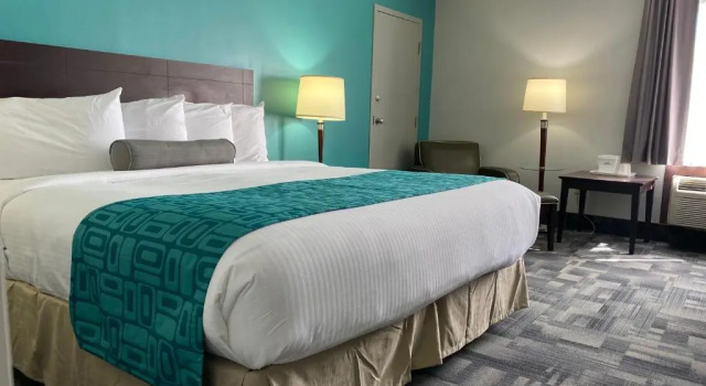 Номер Standard Travelodge by Wyndham Miramichi New Brunswick