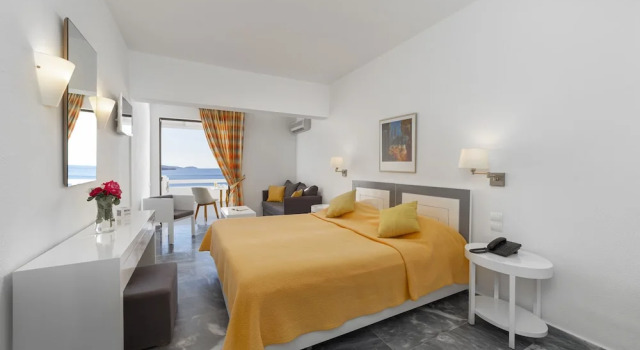 Hotel Perrakis, Prenota Hotel Kypri Andro