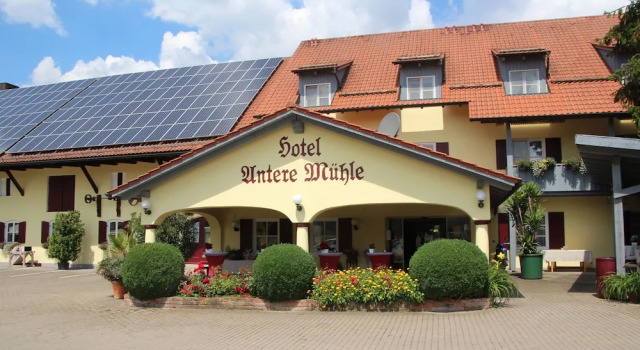 Untere Mühle 1, Book Hotel Hoteller i Schwabmuenchen med morgenmad, Morgenmad
